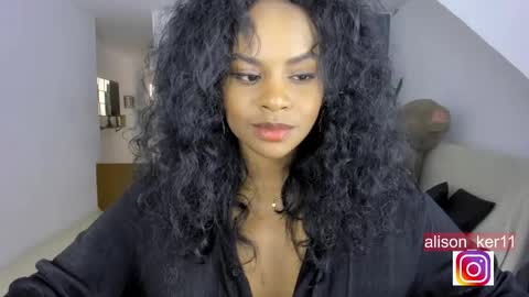 Snapshot of alison_ker chatting on 12-29-24, 09:09 Sofias house online show from 12-29-24, 09:09