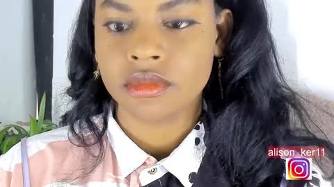 Snapshot of alison_ker chatting on 01-30-25, 11:33 Sofias house online show from 01-30-25, 11:33