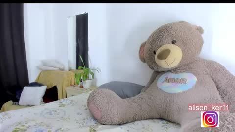 Snapshot of alison_ker chatting on 02-07-25, 06:56 Sofias house online show from 02-07-25, 06:56