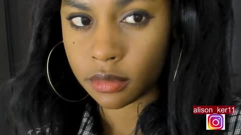 Snapshot of alison_ker chatting on 02-15-25, 01:05 Sofias house online show from 02-15-25, 01:05