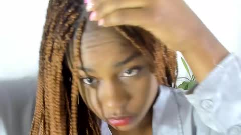 Snapshot of alison_ker chatting on 09-14-25, 08:57 Sofias house online show from 09-14-25, 08:57