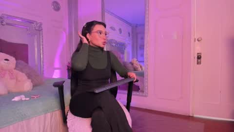 Snapshot of alisonfishert chatting on 01-09-25, 11:58 Alison Fishert online show from 01-09-25, 11:58
