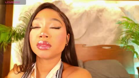 Alison Moon  online show from 04-24-26, 10:23