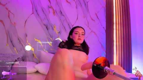 Snapshot of alissa_cute1 chatting on 10-29-25, 03:09 Mia online show from 10-29-25, 03:09