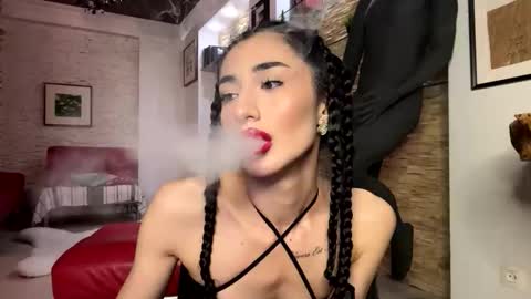 Alissa online show from 10-12-25, 03:22