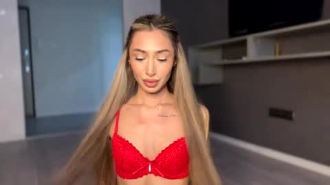 Alissa online show from 05-23-26, 02:54