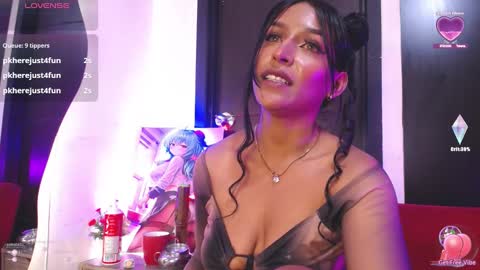 Snapshot of alisse_laurent chatting on 01-07-25, 10:32 alisse online show from 01-07-25, 10:32