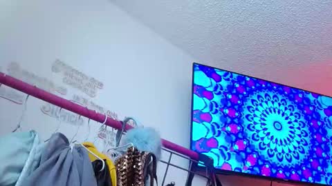 alissesallie_ online show from 02-14-26, 04:37