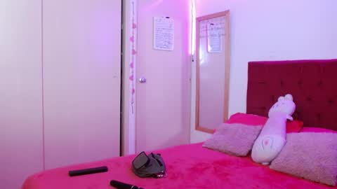 alissesallie_ online show from 05-22-26, 01:24
