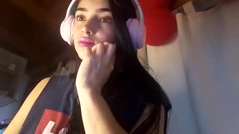 Snapshot of alisson369_ chatting on 02-20-25, 11:20 Alisson369  online show from 02-20-25, 11:20