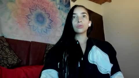 Snapshot of alisson369_ chatting on 10-17-25, 09:45 Alisson369  online show from 10-17-25, 09:45