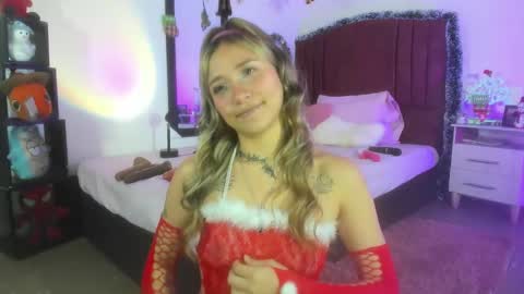 Alisson IG alisson zafiro27 online show from 12-27-24, 05:48