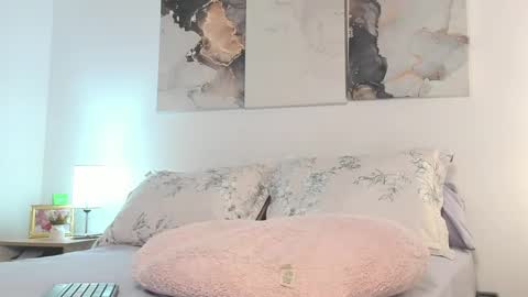 Goddess  online show from 03-01-25, 04:15