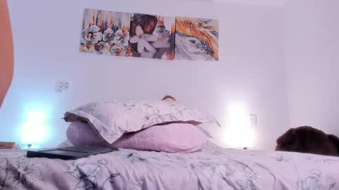 Goddess  online show from 10-17-25, 02:26