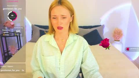 Snapshot of alisssarose chatting on 06-12-26, 09:03 alisssarose online show from 06-12-26, 09:03