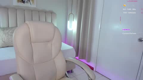 Snapshot of alissyadanger chatting on 02-09-25, 02:17 TATIS online show from 02-09-25, 02:17