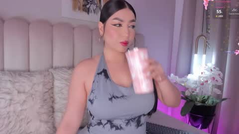 Snapshot of alissyadanger chatting on 09-26-25, 02:26 TATIS online show from 09-26-25, 02:26