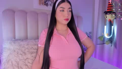 Snapshot of alissyadanger chatting on 10-19-25, 03:51 TATIS online show from 10-19-25, 03:51