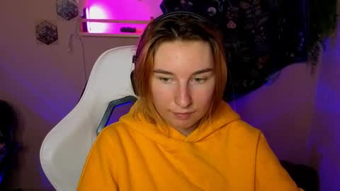 A L I C E  online show from 09-22-25, 08:22