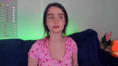 Alivia online show from 10-12-25, 12:59