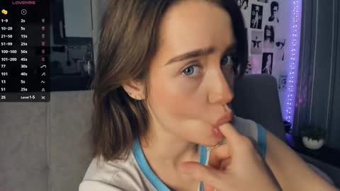 Alivia online show from 11-11-25, 09:42