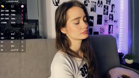 Alivia online show from 12-22-25, 09:06