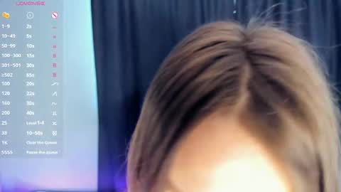 Alivia online show from 04-10-26, 08:30