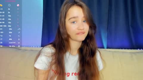 Alivia online show from 04-19-26, 07:07