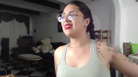 Alix online show from 03-04-25, 05:11