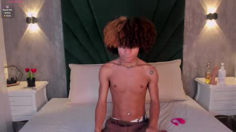 Snapshot of alixiis_etereo chatting on 02-20-26, 07:47 Alexis Etereo online show from 02-20-26, 07:47