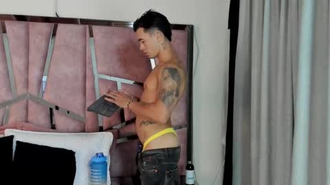 alix online show from 09-29-25, 09:41