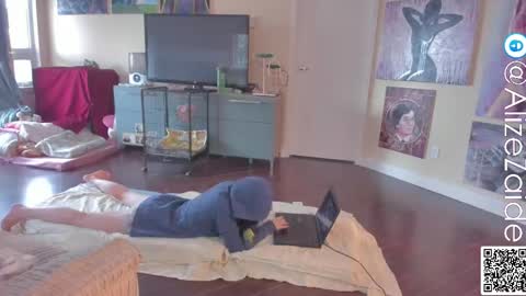 Alize Zaide online show from 02-18-25, 07:09