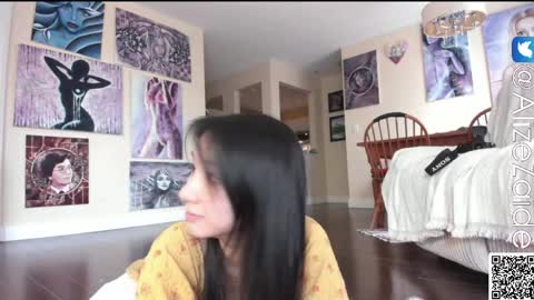 Alize Zaide online show from 04-12-26, 07:30