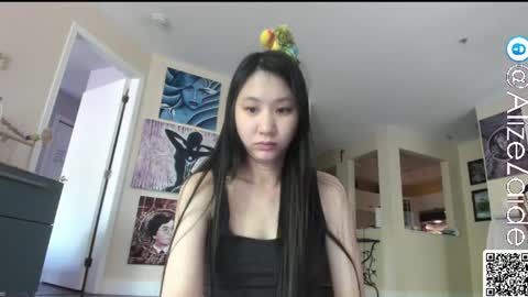 Alize Zaide online show from 06-11-26, 07:45