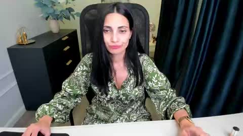 allayerty online show from 10-10-25, 11:48