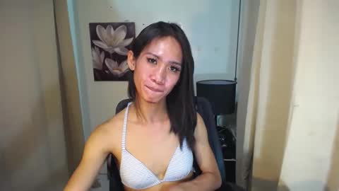 Snapshot of allday_mistress chatting on 03-11-25, 06:10 trina online show from 03-11-25, 06:10