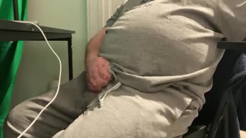 Allergictolove online show from 02-12-25, 04:33