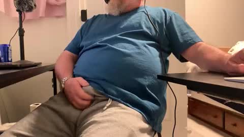 Allergictolove online show from 03-07-26, 08:39