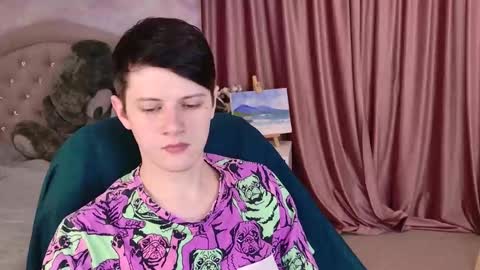 Snapshot of allert_ chatting on 11-24-25, 09:25 allert_ online show from 11-24-25, 09:25