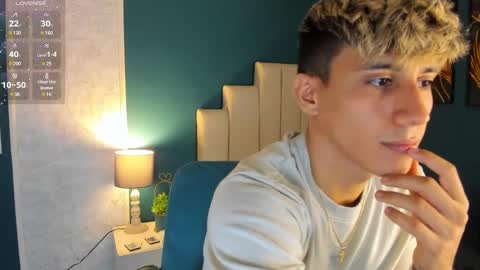 Snapshot of allexcano chatting on 03-02-25, 03:02 Allex online show from 03-02-25, 03:02