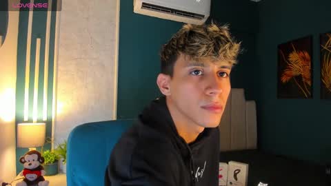 Snapshot of allexcano chatting on 03-10-25, 03:34 Allex online show from 03-10-25, 03:34