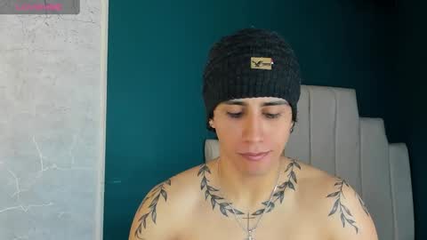 Snapshot of allexcano chatting on 10-02-25, 10:17 Allex online show from 10-02-25, 10:17