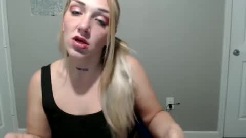 Snapshot of allforthedxll chatting on 01-22-25, 10:40 allforthedxll online show from 01-22-25, 10:40