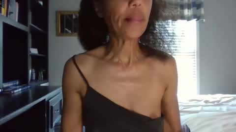 wishlist on bio online show from 09-12-25, 05:13