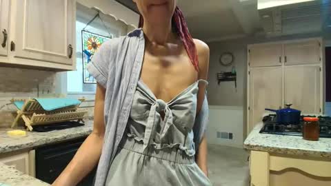 wishlist on bio online show from 04-23-26, 05:48