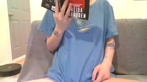 alliebearx online show from 02-24-25, 08:58