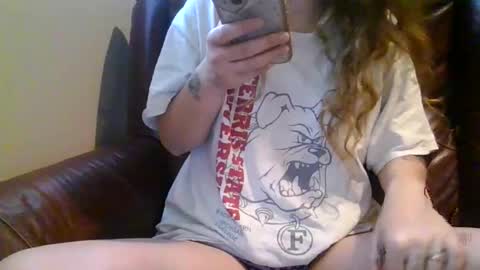 alliebearx online show from 12-14-25, 05:18
