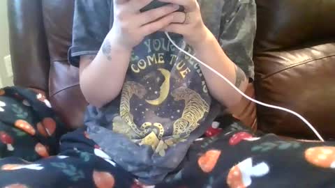 alliebearx online show from 02-17-26, 04:46