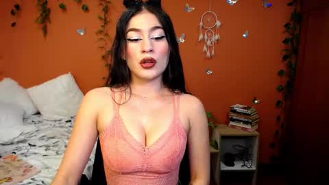 Snapshot of allierose_ chatting on 10-07-25, 03:42 Allie online show from 10-07-25, 03:42