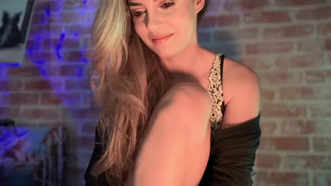 Allie online show from 12-13-24, 01:55